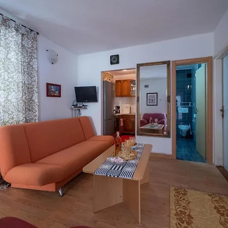 5838d Apartman
